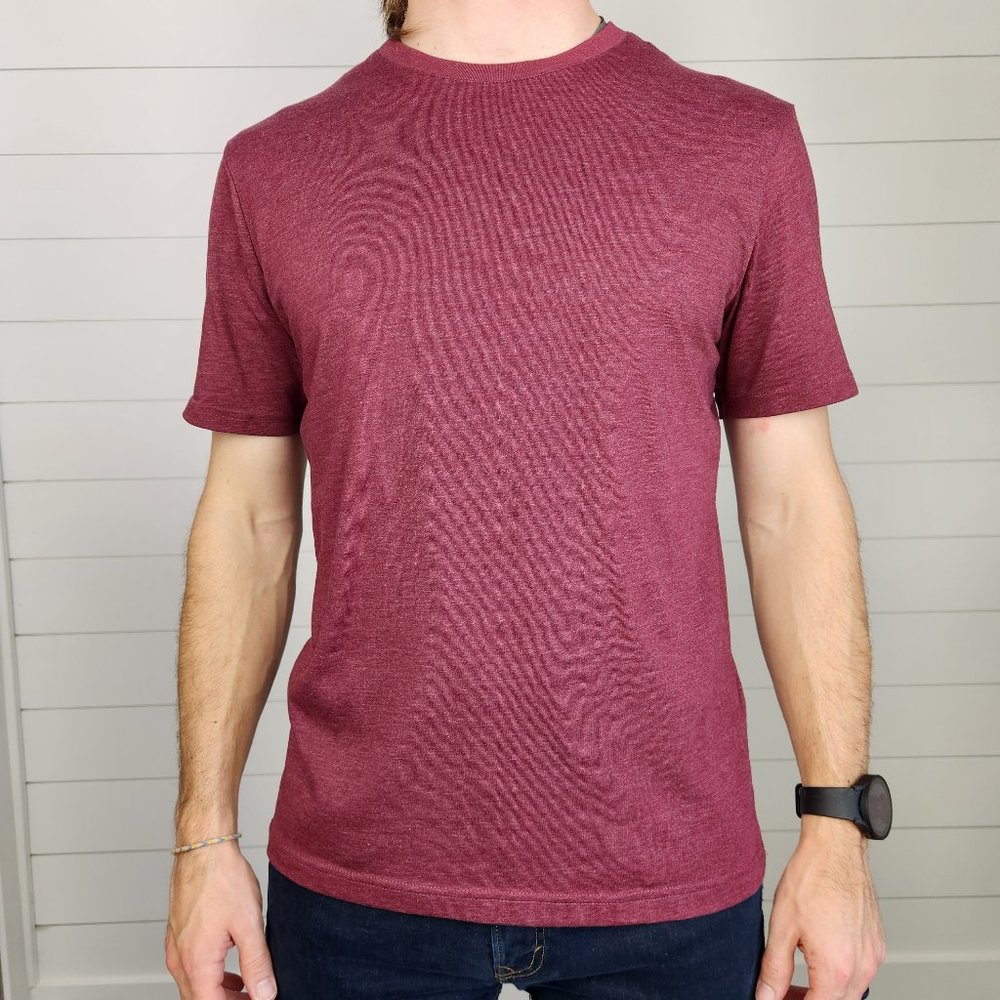 Banana Republic | Eco Premium Wash T-Shirt | Men's | Medium | Maroon